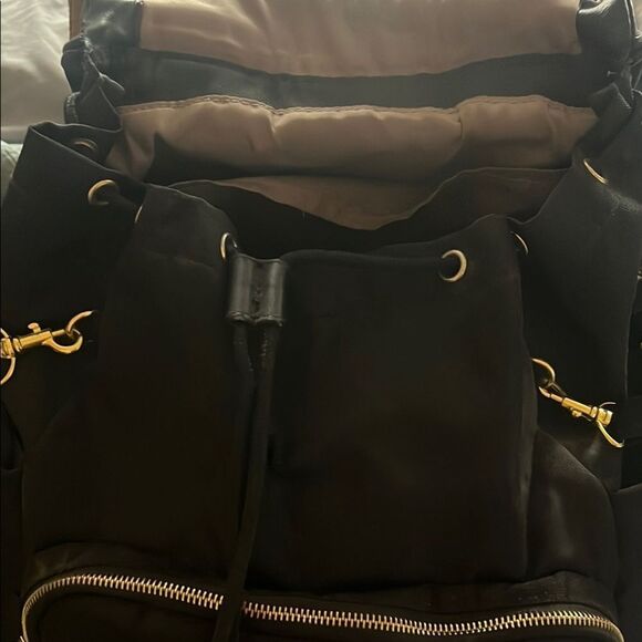 Skip Hop Professional Black Backpack (Diaper bag) with Gold Accents - Picture 4 of 9